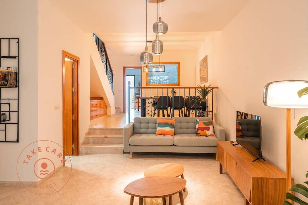 Spacious Home With Lovely Garden - Tcm Rincon de la Victoria Luaran gambar