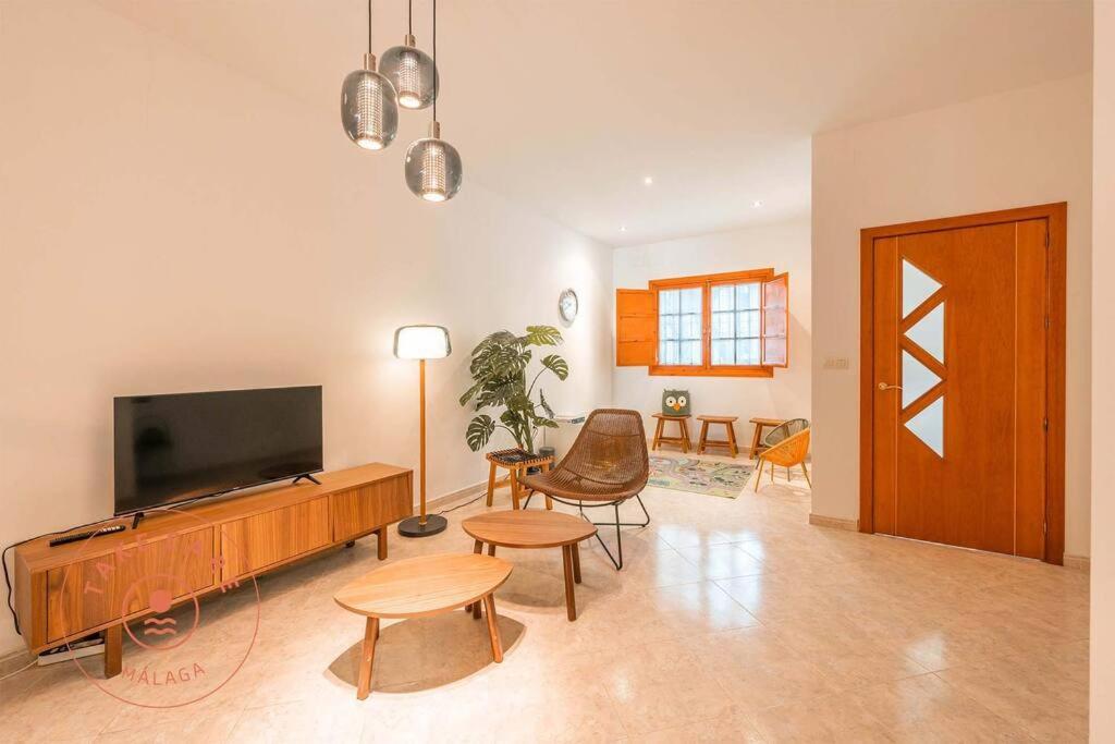Spacious Home With Lovely Garden - Tcm Rincon de la Victoria Luaran gambar